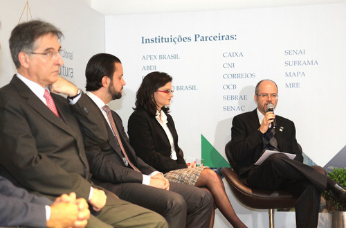 Pequenos neg�cios est�o na pauta do mercado internacional