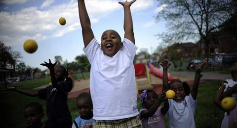 Menino de 9 anos cria negcio para revitalizar parque de sua cidade